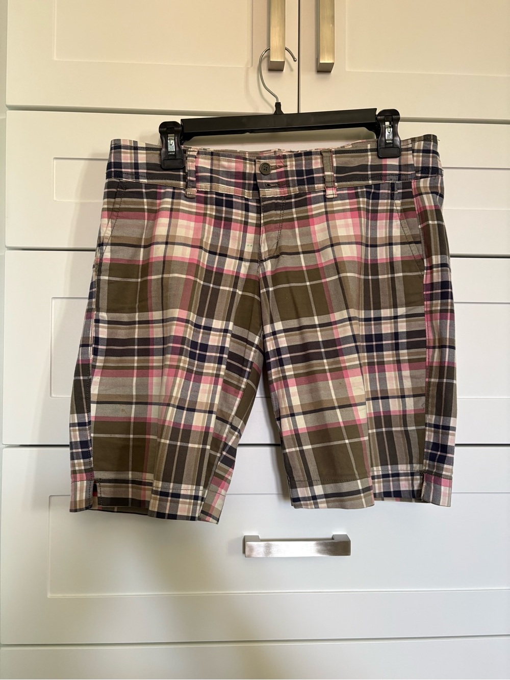 Woman's Abercrombie & Fitch Olive, Pink & Navy Plaid or Madras Flat-Front Short